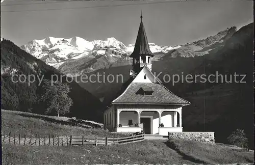 Kiental Kapelle mit Bluemlisalp Berner Alpen Kat. Kiental