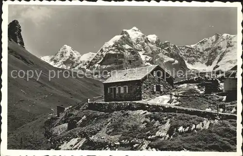 Rotstockhuette Boganggenalp Schutzhaus Berner Alpen Moench Jungfrau Gletscherhorn Kat. Lauterbrunnen