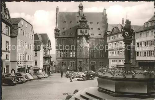 Marburg Lahn Marktplatz mit Rathaus Brunnen Universitaetsstadt Kat. Marburg