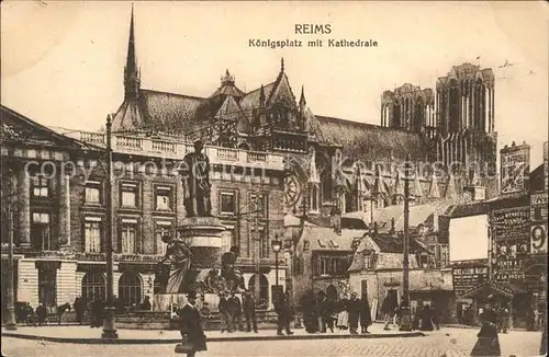 Reims Champagne Ardenne Koenigsplatz mit Kathedrale Denkmal Statue Kat. Reims