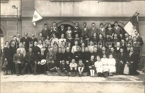 Mulhouse Muehlhausen Gruppenbild Fahnen Kat. Mulhouse