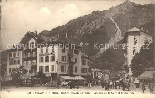Chamonix Avenue de la Gare et le Brevent Hotel Kat. Chamonix Mont Blanc