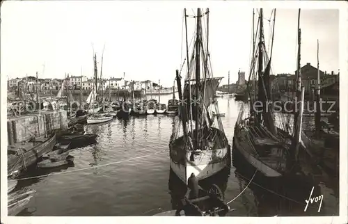 Les Sables d Olonne Un coin du port Bateaux Kat. Les Sables d Olonne