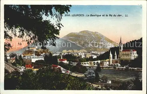 Lourdes Hautes Pyrenees Basilique et Pic du Jer Kat. Lourdes