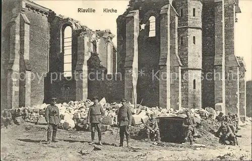 Riaville zerstoerte Kirche Soldaten Sammlung Weltkrieg 1914 16 Grande Guerre Kat. Riaville
