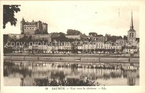 Saumur Vue vers le chateau Bords de la Loire Kat. Saumur