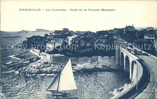 Marseille La Corniche Pont de la Fausse Monnaie Bateau a voile / Marseille /Arrond. de Marseille