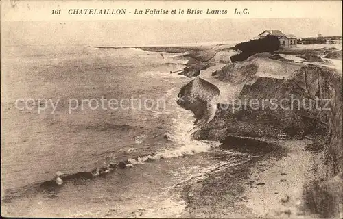 Chatelaillon Plage Falaise et Brise Lames Kat. Chatelaillon Plage