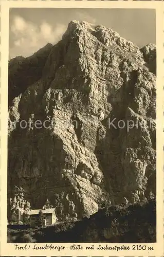 Landsbergerhuette mit Lachenspitze Kat. Tannheim