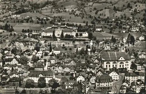 Schwyz Fliegeraufnahme / Schwyz /Bz. Schwyz