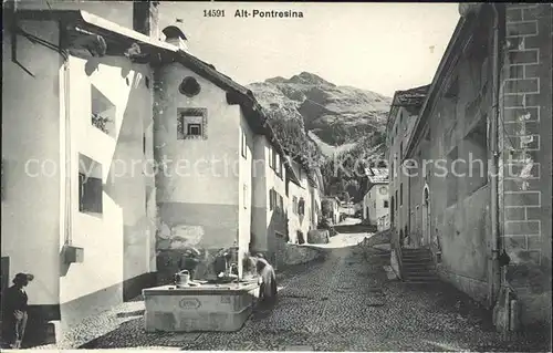 Pontresina Alt Pontresina Weg mit Brunnen / Pontresina /Bz. Maloja