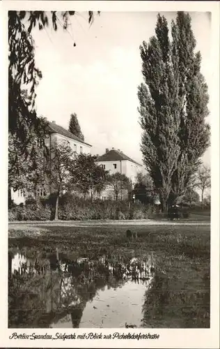 Spandau Suedpark Pichelsdorferstrasse / Berlin /Berlin Stadtkreis