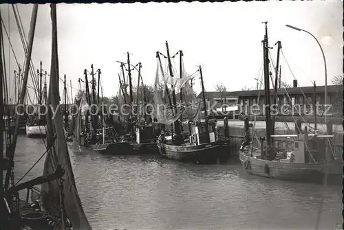 Friedrichskoog Nordseebad Hafen / Friedrichskoog /Dithmarschen LKR