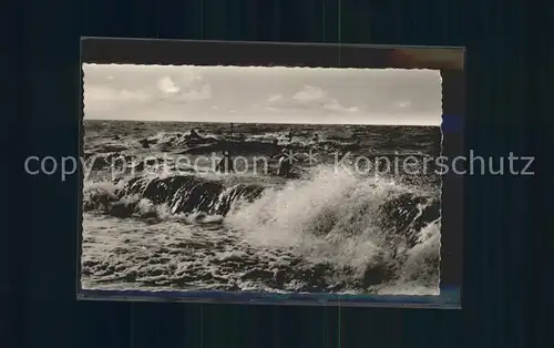 Cuxhaven Nordseebad Froehliches Baden bei Hochwasser Kat. Cuxhaven