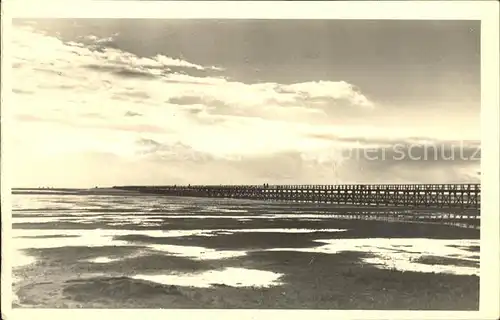 St Peter Ording Strand mit Seebruecke Kat. Sankt Peter Ording