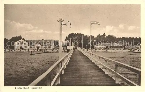 Groemitz Ostseebad Seebruecke Strand Ostseebad /  /