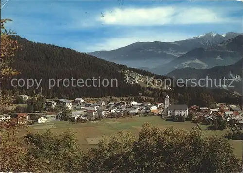 Laax Gesamtansicht mit Alpenpanorama Kat. Laax