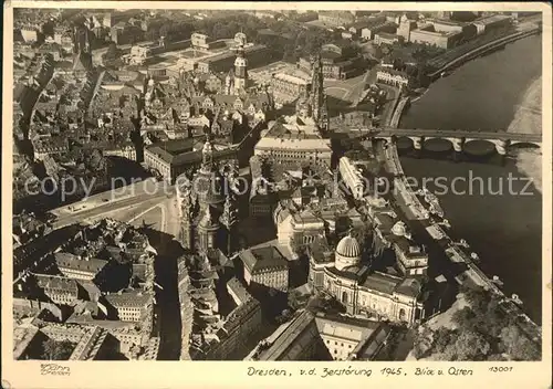 Dresden Fliegeraufnahme vor der Zersoerung 1945  Kat. Dresden Elbe