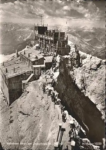 Zugspitze Muenchner Haus am Gipfel Kat. Garmisch Partenkirchen