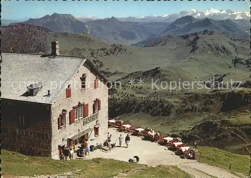 Kitzbuehel Tirol Gipfelhaus am Kitzbueheler Horn mit Hohen Tauern und Grossglockner Kat. Kitzbuehel