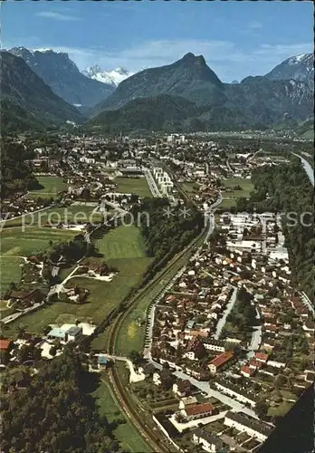 Bad Reichenhall OT Staufenbruecke mit Reiteralpe Loferer Steinberge Ristfeuchthorn Fliegeraufnahme Kat. Bad Reichenhall