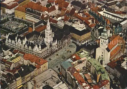 Muenchen Fliegeraufnahme Marienplatz mit Rathaus Kat. Muenchen
