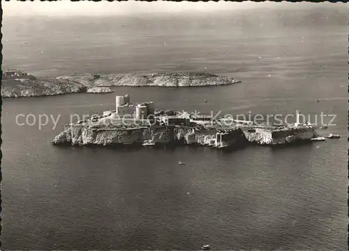 Marseille Vue aerienne du Chateau d Il et des Iles du Frioul Kat. Marseille