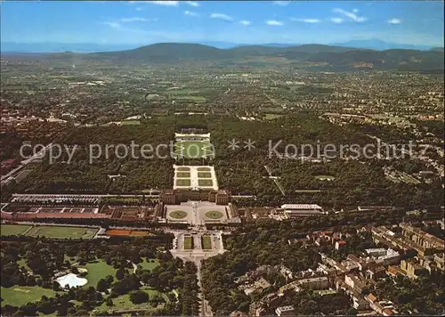 Wien Schloss und Schoenbrunn Fliegeraufnahme Kat. Wien