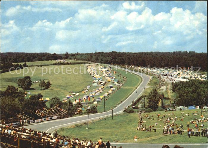 100-Jähriges am Sachsenring: Motorsport-Fans stellen Gründungsfoto nach