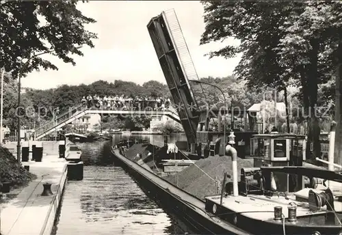 Woltersdorf Erkner Schleuse Frachter / Woltersdorf Erkner /Oder-Spree LKR