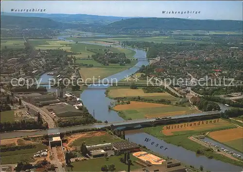 Minden Westfalen Blick ueber das Wasserstrassenkreuz Weser Mittellandkanal und Westfaelische Pforte Kat. Minden