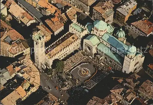 Trento Feste Vigiliane giugno Mascherata dei Ciusi Gobj veduta aerea Kat. Trento