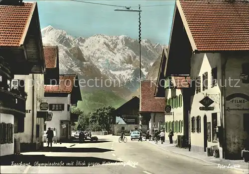 Farchant Olympiastrasse mit Blick gegen Wettersteingebirge Kat. Farchant