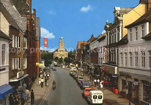 Husum Nordfriesland Grossstrasse mit Blick zur Marienkirche / Husum /Nordfriesland LKR