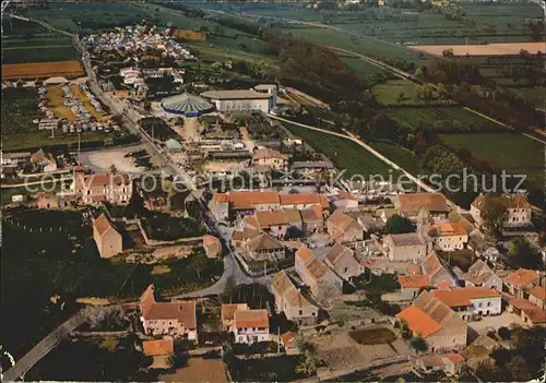 Taize Saone et Loire Eglise de la Reconciliation Concile des Jeunes Village et Eglise romane vue aerienne Kat. Taize