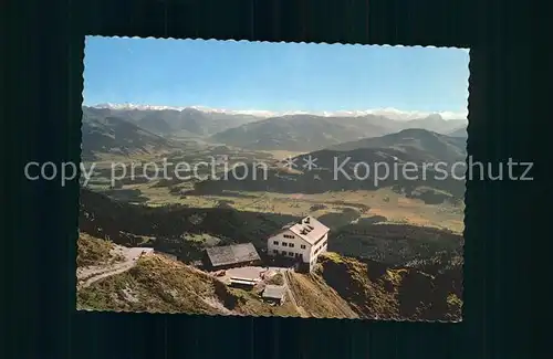 Gruttenhuette gegen Grossglockner und Grossvenediger Hohe Tauern Kat. Wildermieming