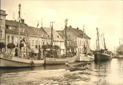 Ueckermuende Mecklenburg Vorpommern Hafen Fischkutter Kat. Ueckermuende