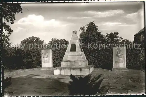 Haenigsen Ehrenmal Kat. Uetze