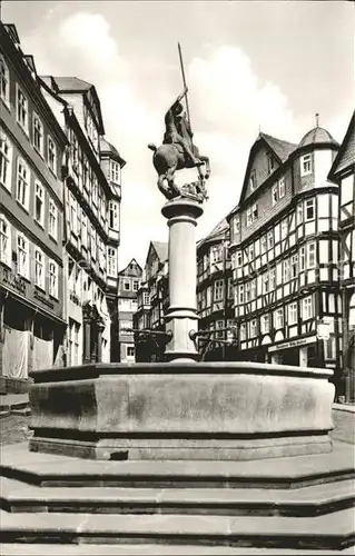 Marburg Lahn Markt mit Brunnen Altstadt Fachwerkhaeuser Kat. Marburg