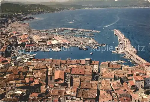 Saint Tropez Var Vue generale aerienne sur l ancien et le nouveau port Kat. Saint Tropez