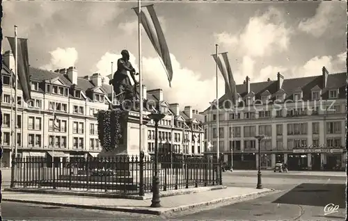 Beauvais Place Jeanne Hachette Monument Statue Kat. Beauvais