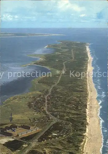 Insel Sylt Suedlicher Teil im Hintergrund Insel Amrum Fliegeraufnahme Kat. Westerland