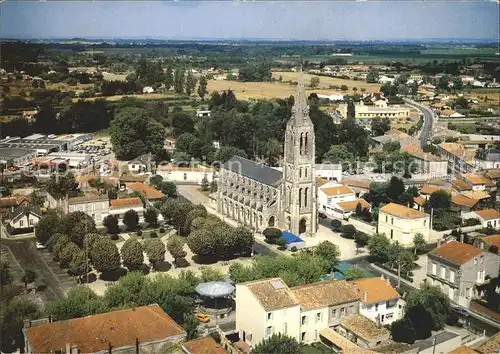 Lesparre Medoc Eglise vue aerienne Kat. Lesparre Medoc