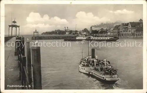 Friedrichshafen Bodensee Hafeneinfahrt Dampfer Kat. Friedrichshafen