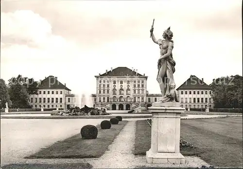 Muenchen Schloss Nymphenburg Park Statue Fontaene Kat. Muenchen