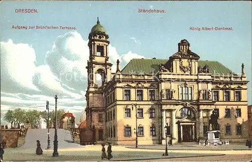 Dresden Bruehlsche Terrasse Staendehaus Koenig Albert Denkmal Kat. Dresden Elbe