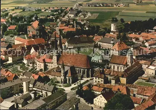 Altoetting Wallfahrtsort Fliegeraufnahme Kapellplatz und Basilika Kat. Altoetting