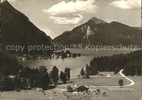 Walchensee mit Dorf Walchsee und Jochberg Kat. Kochel a.See