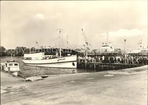 Rostock Mecklenburg Vorpommern Anlegestelle der Undine Kat. Rostock