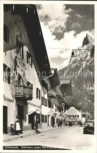 Mittenwald Bayern Adlerhaus gegen Karwendelgebirge Serie Deutsche Heimatbilder Kat. Mittenwald